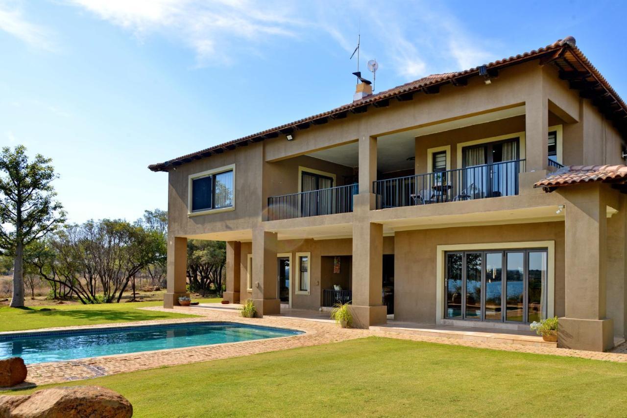 Kameeldrift Waterfront Estate & Resort Brits Exterior foto